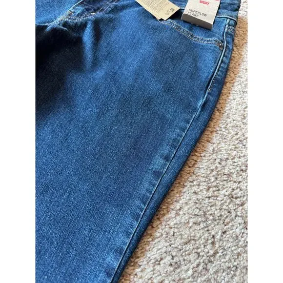 Levi's Superlow Flare Jeans Low Rise Denim Slim Fit Dark Wash Y2K 31x32 - Picture 7 of 9